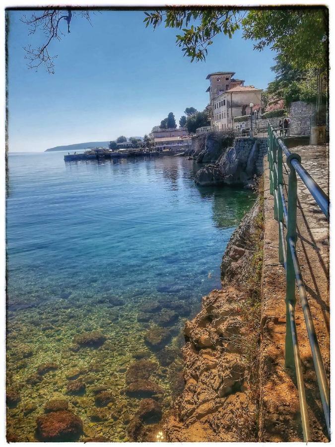 Apartman Ana Lovran Εξωτερικό φωτογραφία